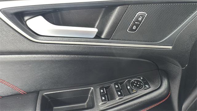 used 2024 Ford Edge car, priced at $31,645