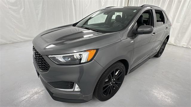 used 2024 Ford Edge car, priced at $31,645