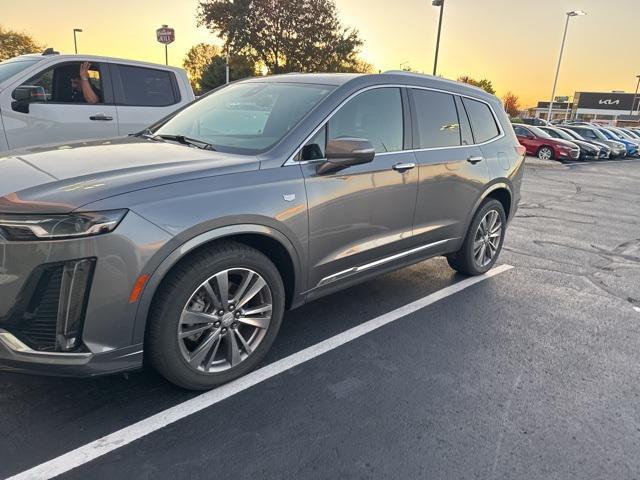 used 2022 Cadillac XT6 car, priced at $32,212