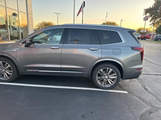 used 2022 Cadillac XT6 car, priced at $32,212