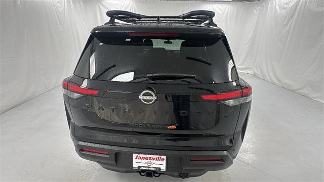 new 2025 Nissan Pathfinder car, priced at $42,435