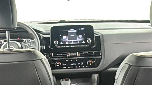 new 2025 Nissan Pathfinder car, priced at $42,435