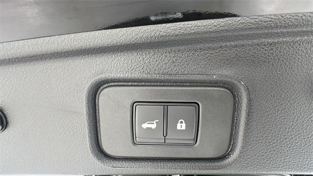 new 2025 Nissan Pathfinder car, priced at $42,435
