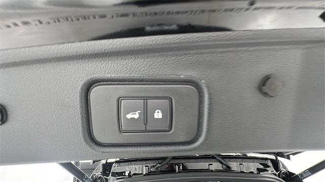 new 2025 Nissan Pathfinder car, priced at $37,357