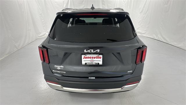 used 2024 Kia Sorento car, priced at $30,519