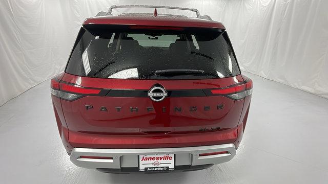 new 2024 Nissan Pathfinder car, priced at $43,281