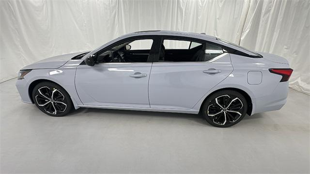new 2025 Nissan Altima car, priced at $30,094