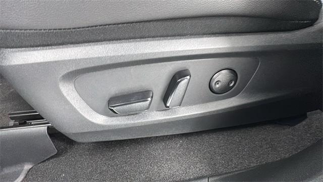 new 2025 Nissan Pathfinder car, priced at $42,996
