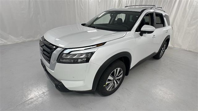new 2025 Nissan Pathfinder car, priced at $39,171
