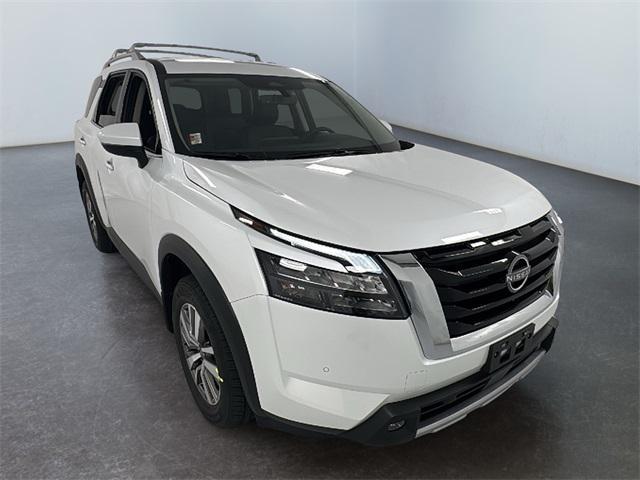 new 2025 Nissan Pathfinder car, priced at $39,171