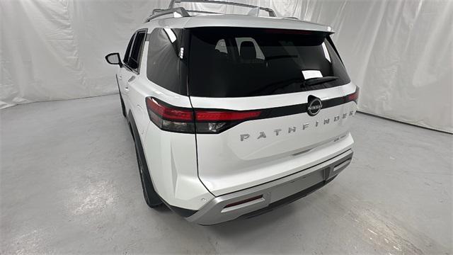 new 2025 Nissan Pathfinder car, priced at $39,171