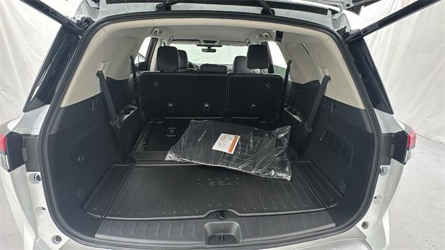 new 2025 Nissan Pathfinder car, priced at $39,171