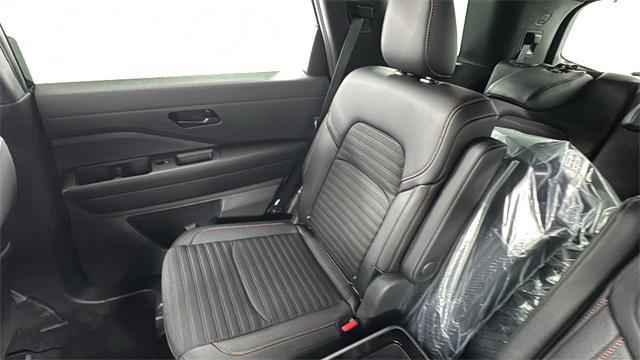 new 2025 Nissan Pathfinder car, priced at $42,426