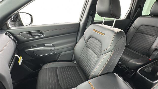 new 2025 Nissan Pathfinder car, priced at $42,426