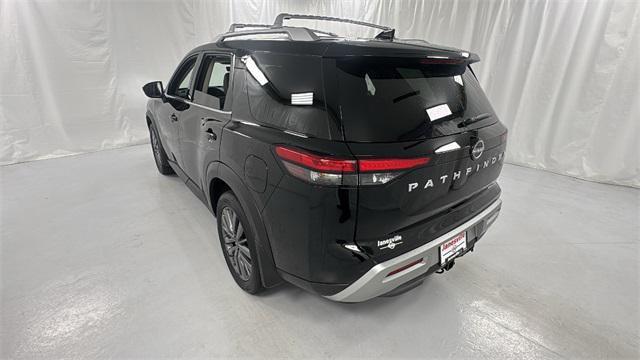 new 2025 Nissan Pathfinder car, priced at $45,243