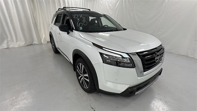 new 2025 Nissan Pathfinder car, priced at $49,824