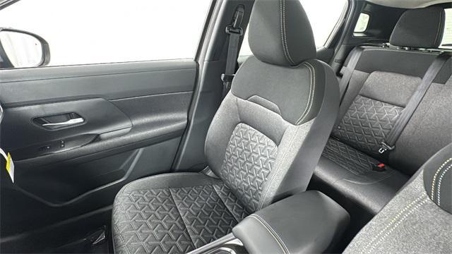new 2025 Nissan Kicks car, priced at $26,471
