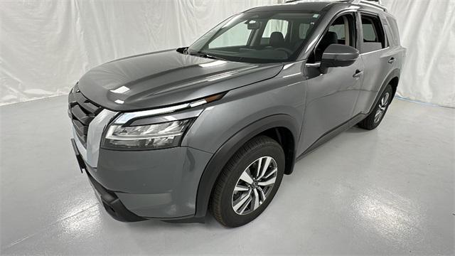 new 2024 Nissan Pathfinder car, priced at $41,987