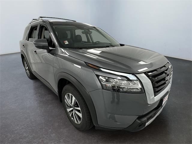 new 2024 Nissan Pathfinder car, priced at $41,987