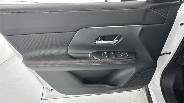 new 2025 Nissan Kicks car, priced at $29,863