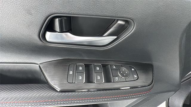 new 2025 Nissan Kicks car, priced at $29,863