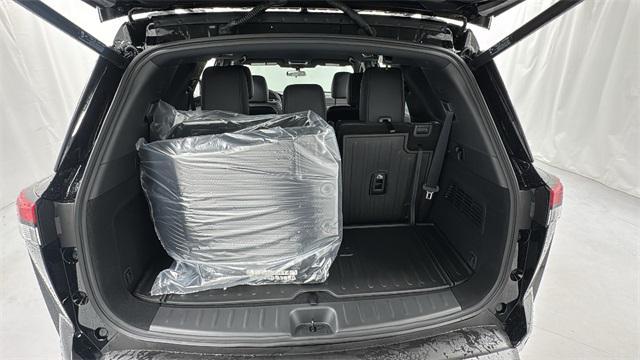 new 2025 Nissan Pathfinder car, priced at $41,710