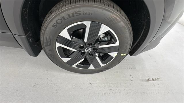 new 2025 Nissan Kicks car, priced at $28,860