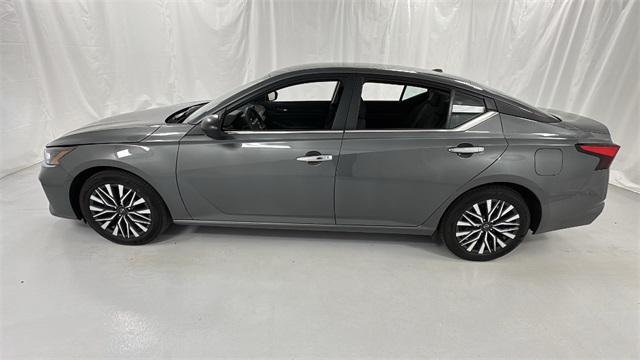 used 2024 Nissan Altima car, priced at $20,279