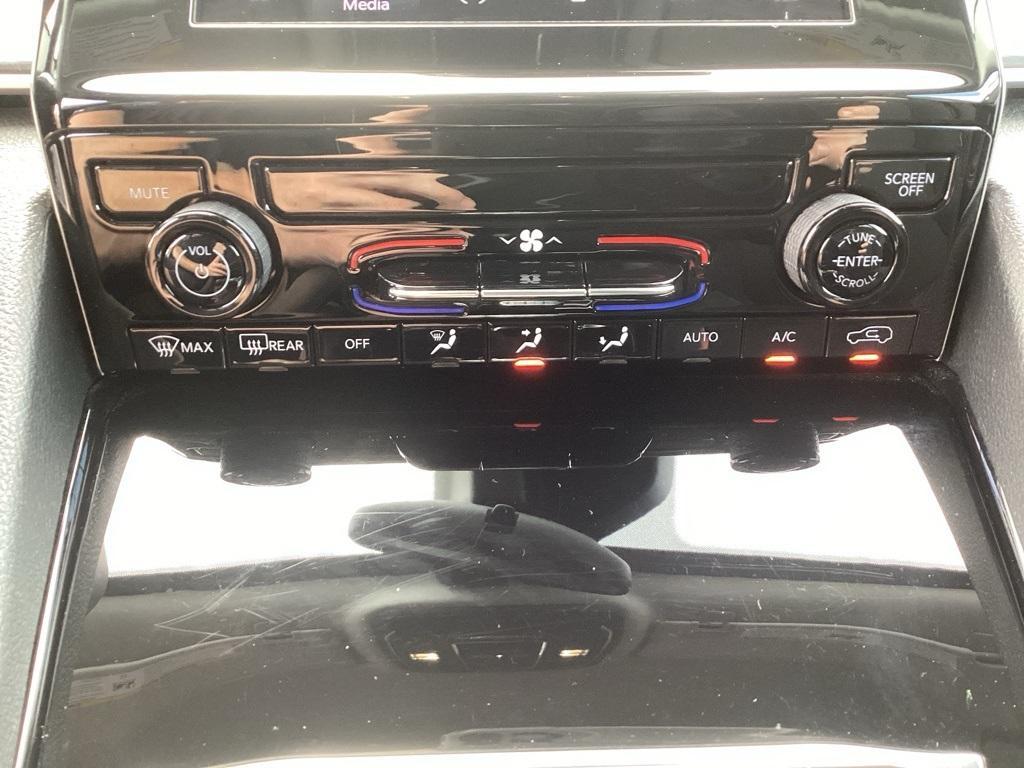 used 2023 Jeep Grand Cherokee L car, priced at $29,851