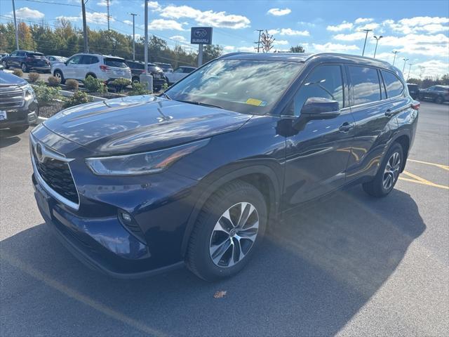 used 2021 Toyota Highlander car, priced at $34,460