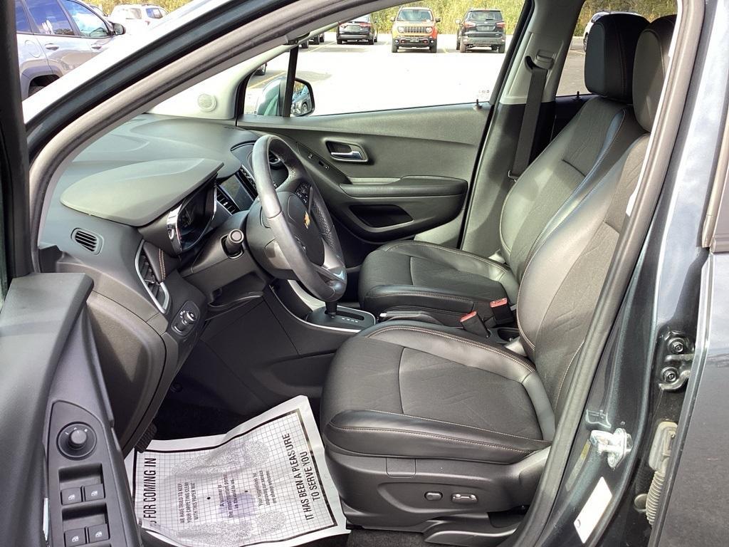 used 2022 Chevrolet Trax car, priced at $19,915