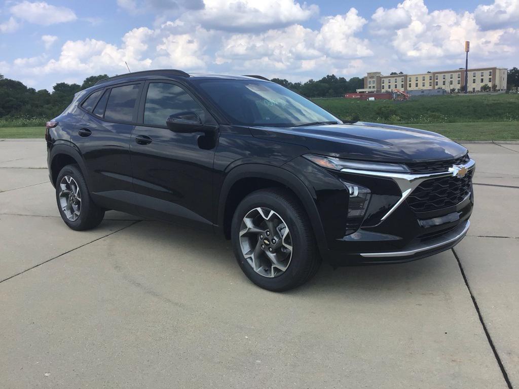 new 2025 Chevrolet Trax car, priced at $22,486