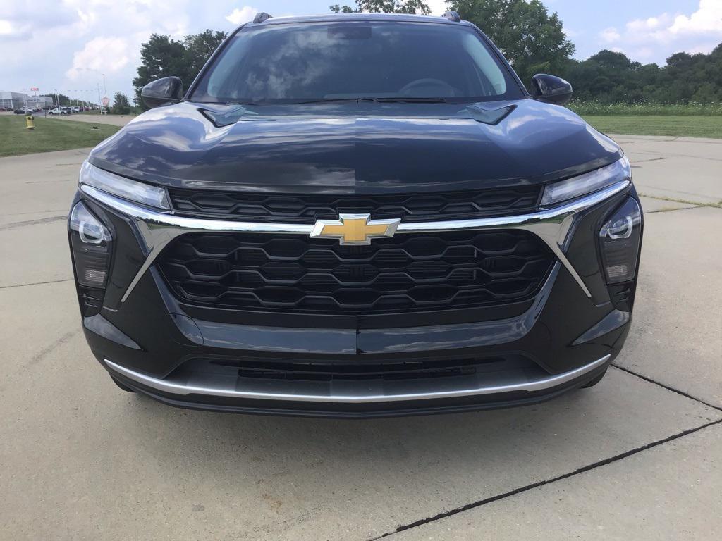new 2025 Chevrolet Trax car, priced at $22,486