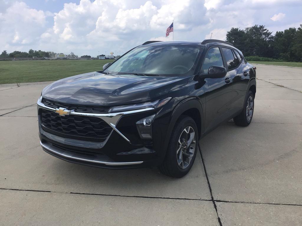 new 2025 Chevrolet Trax car, priced at $22,486