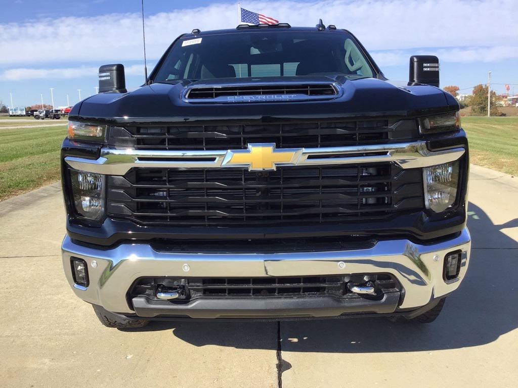 new 2026 Chevrolet Silverado 3500 car, priced at $72,654