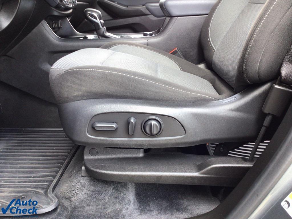 used 2021 Chevrolet Traverse car, priced at $23,506