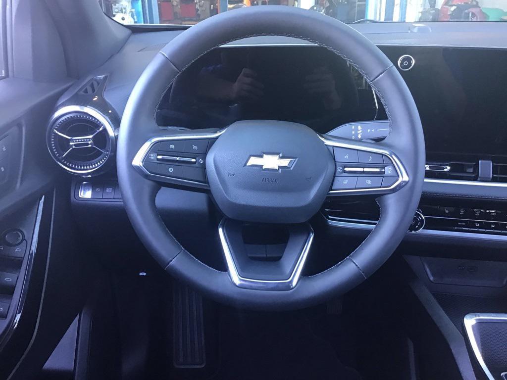 new 2026 Chevrolet Equinox car, priced at $28,296