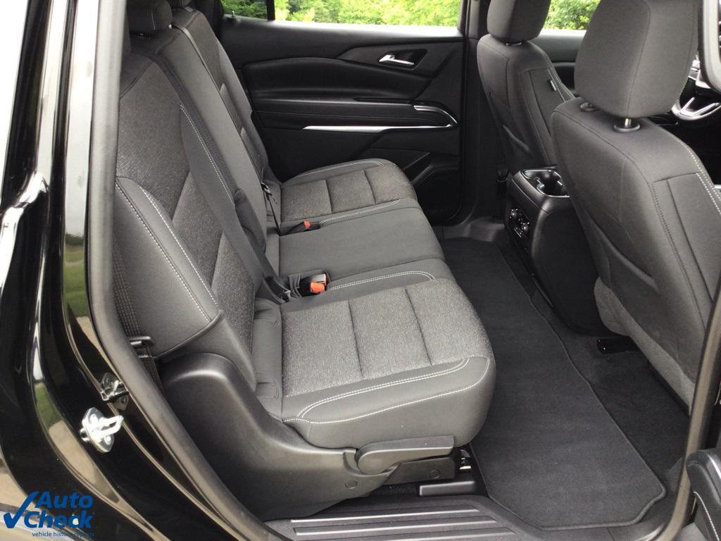 used 2024 Chevrolet Traverse car, priced at $35,487