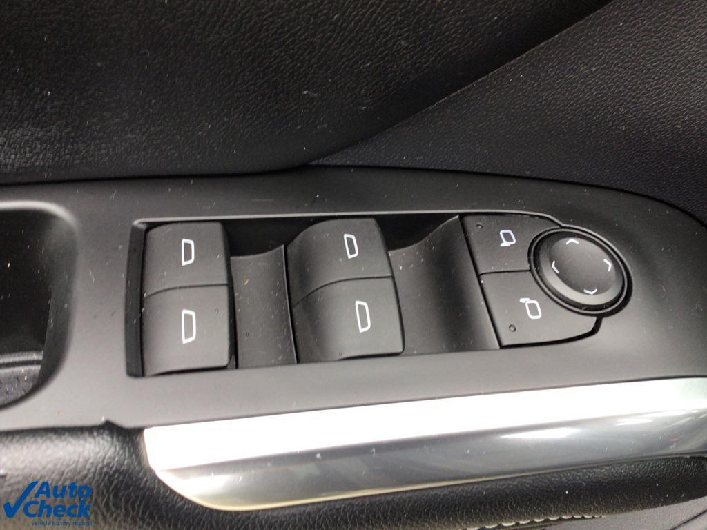 used 2024 Chevrolet Traverse car, priced at $35,487