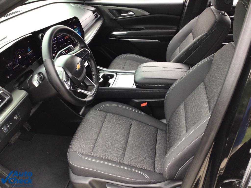 used 2024 Chevrolet Traverse car, priced at $35,487