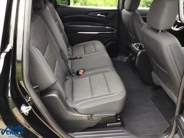 used 2024 Chevrolet Traverse car, priced at $38,505