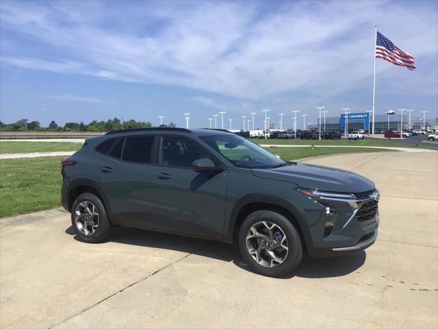 new 2025 Chevrolet Trax car, priced at $25,496