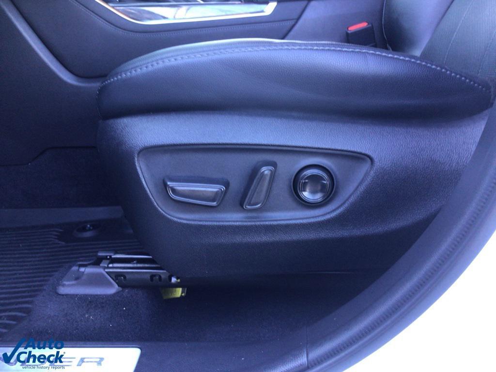 used 2022 Toyota Highlander car, priced at $33,721