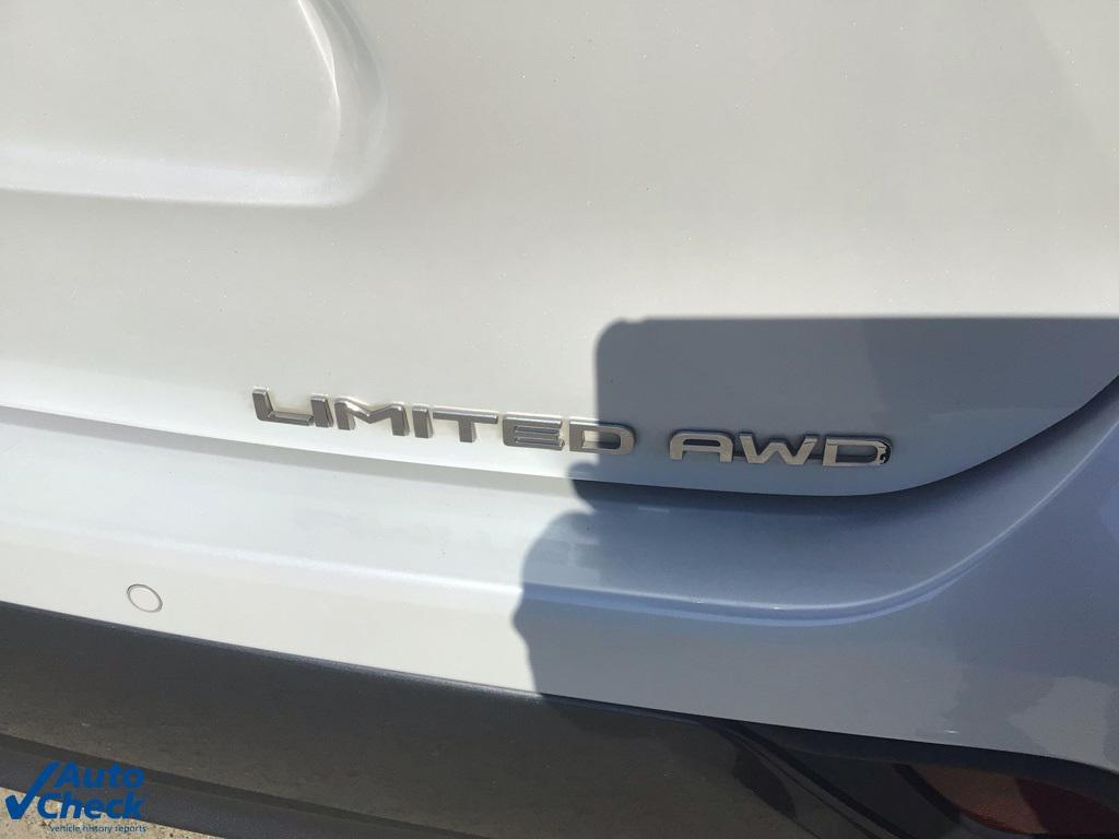 used 2022 Toyota Highlander car, priced at $33,721