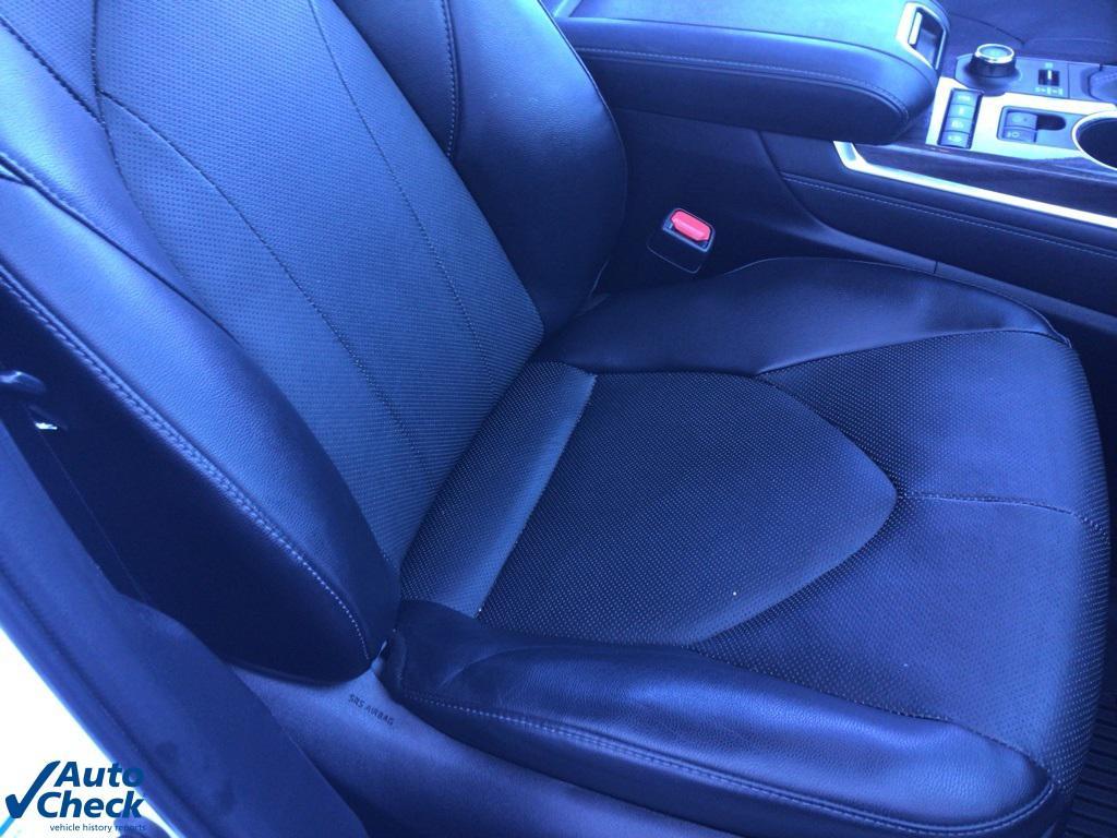 used 2022 Toyota Highlander car, priced at $33,721