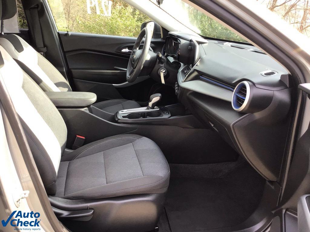 used 2024 Chevrolet Trax car, priced at $18,662
