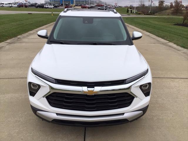 new 2025 Chevrolet TrailBlazer car, priced at $28,459