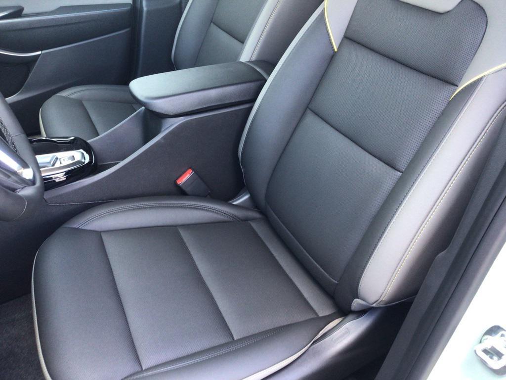 new 2025 Chevrolet Trax car, priced at $24,985