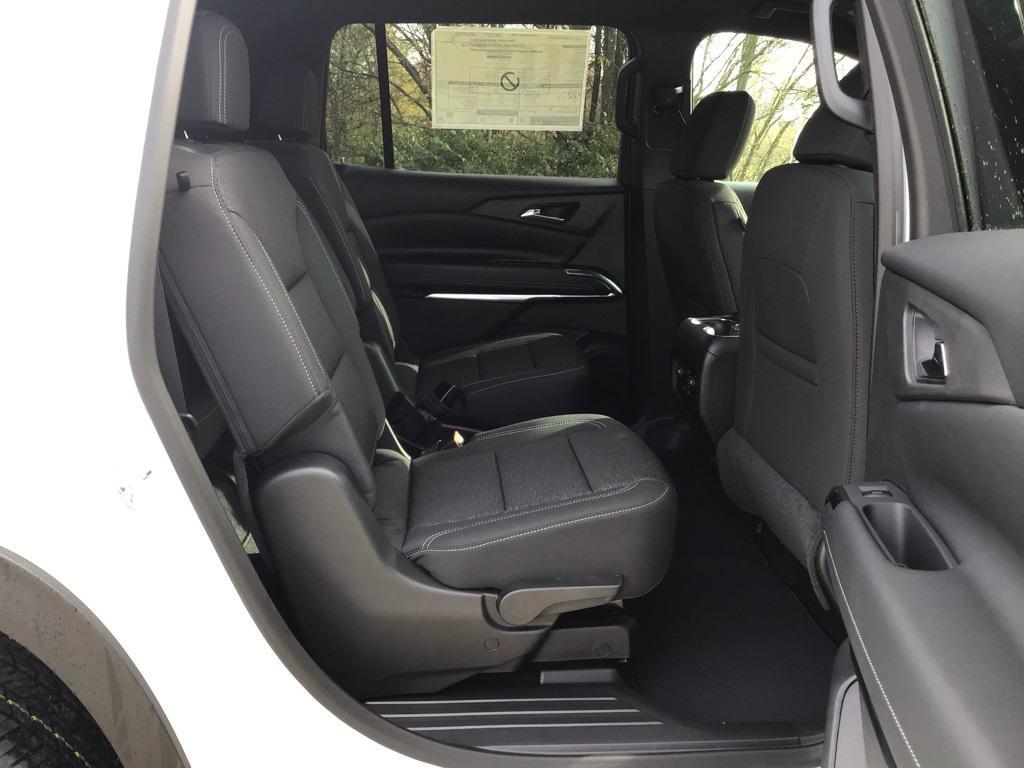 new 2026 Chevrolet Traverse car, priced at $40,055