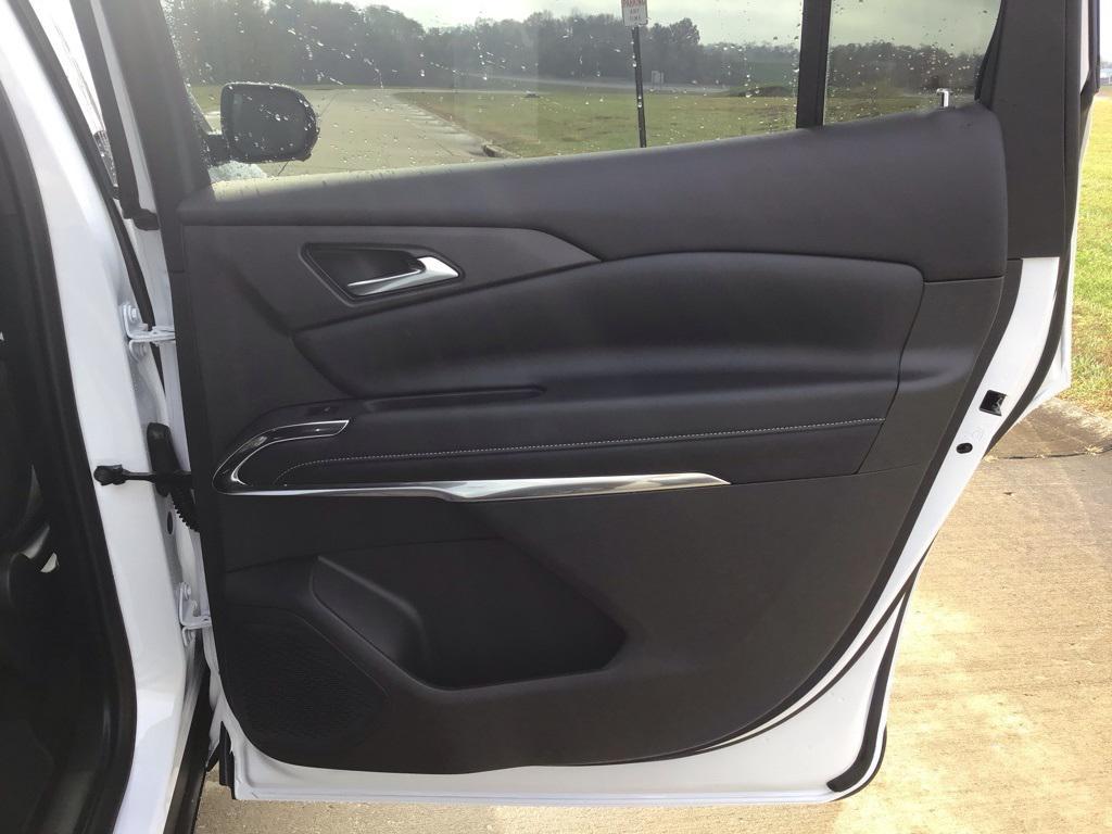 new 2026 Chevrolet Traverse car, priced at $40,055